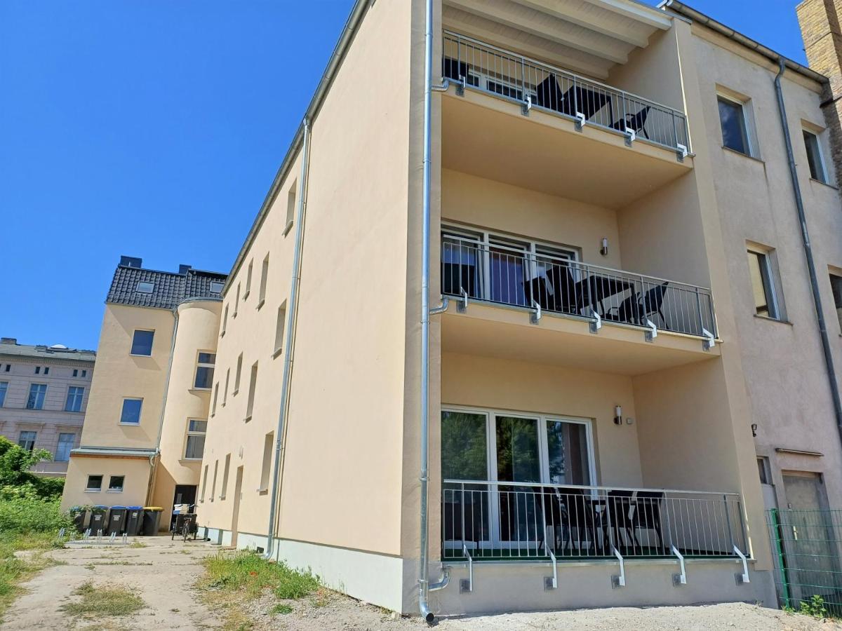"Hogulu" Brandenburg, Balkon, Neustadt, Kueche, Wassernaehe - Parkplatz Inklusive Lägenhet Brandenburg  Exteriör bild