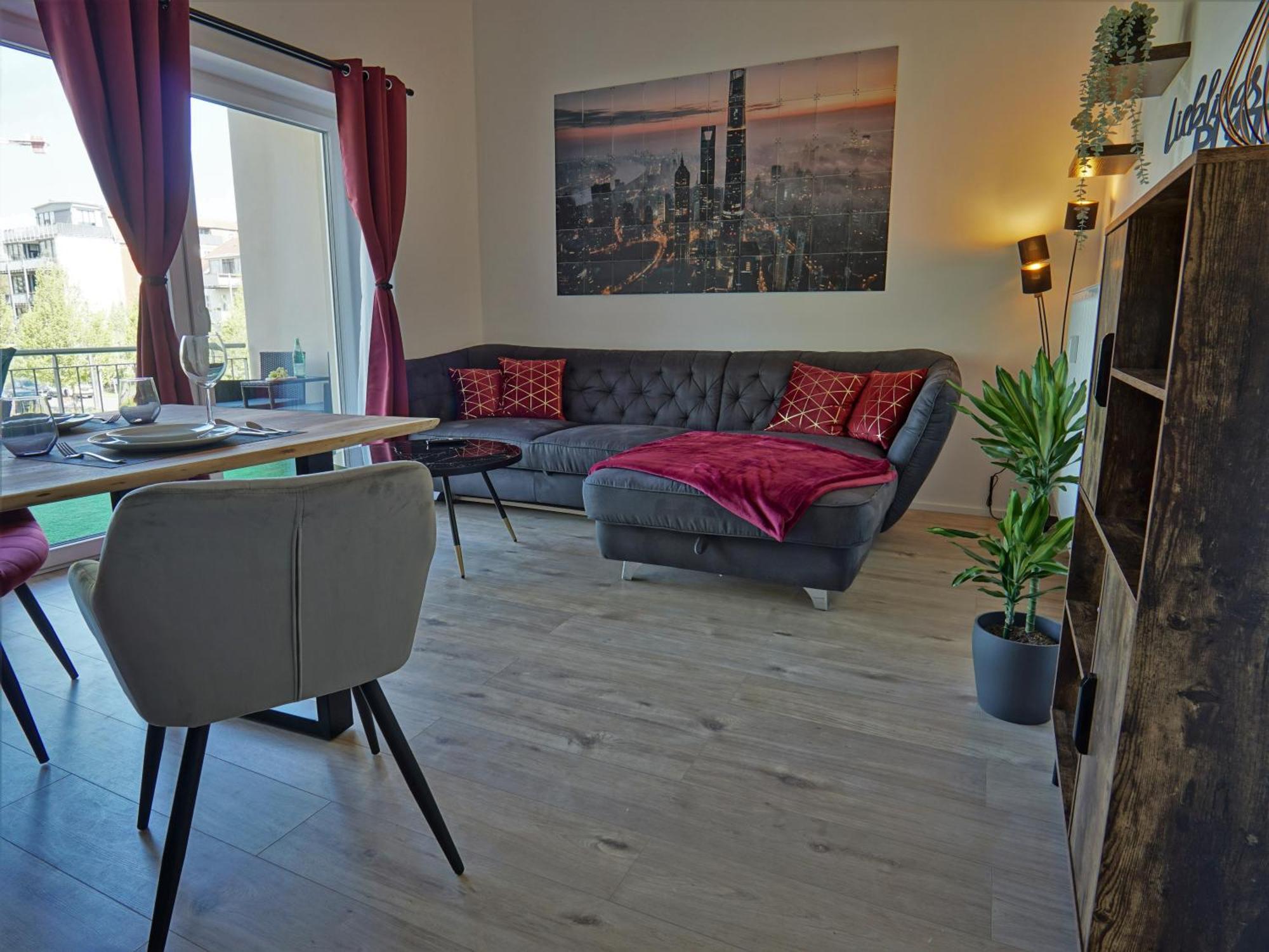 "Hogulu" Brandenburg, Balkon, Neustadt, Kueche, Wassernaehe - Parkplatz Inklusive Lägenhet Brandenburg  Rum bild